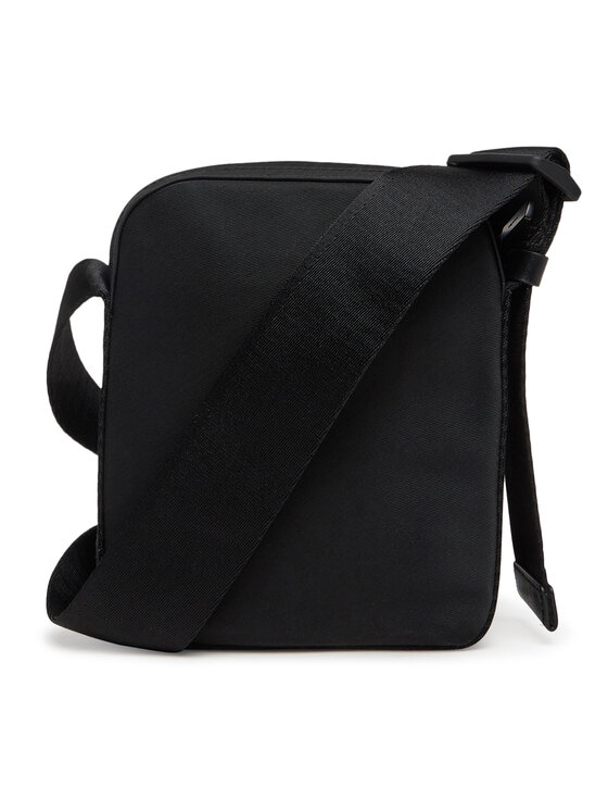 Calvin Klein Calvin Klein Taška cez rameno Ck Ease Reporter S K50K512886 Čierna