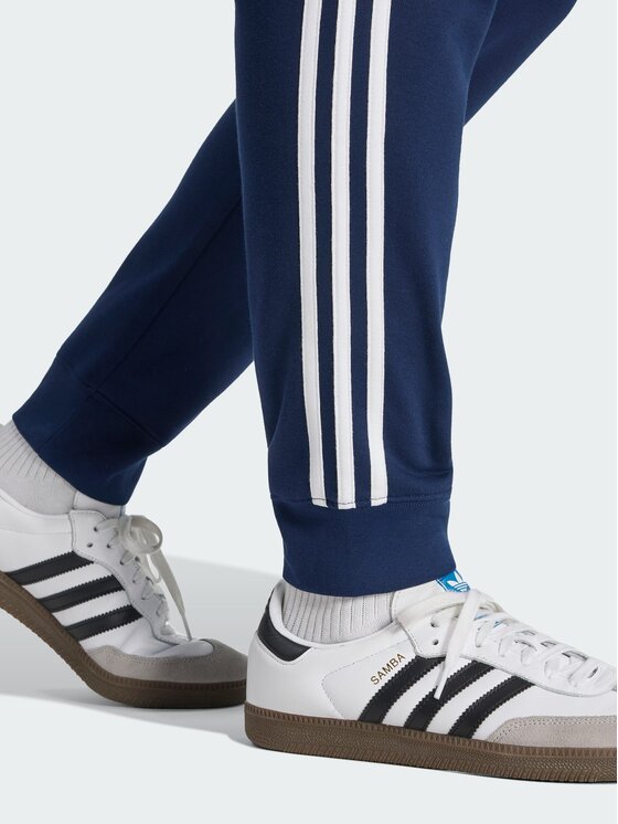adidas adidas Παντελόνι φόρμας 3-Stripes Sweatjoggers KE1688 Σκούρο μπλε Regular Fit