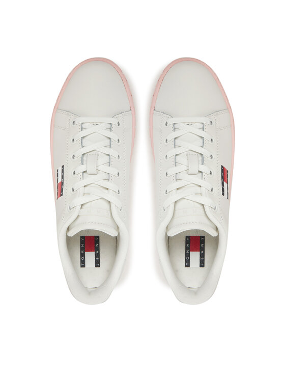 Tommy Jeans Tommy Jeans Laisvalaikio batai Tjw Logo Outsole Sneaker Ess EN0EN02703 Balta
