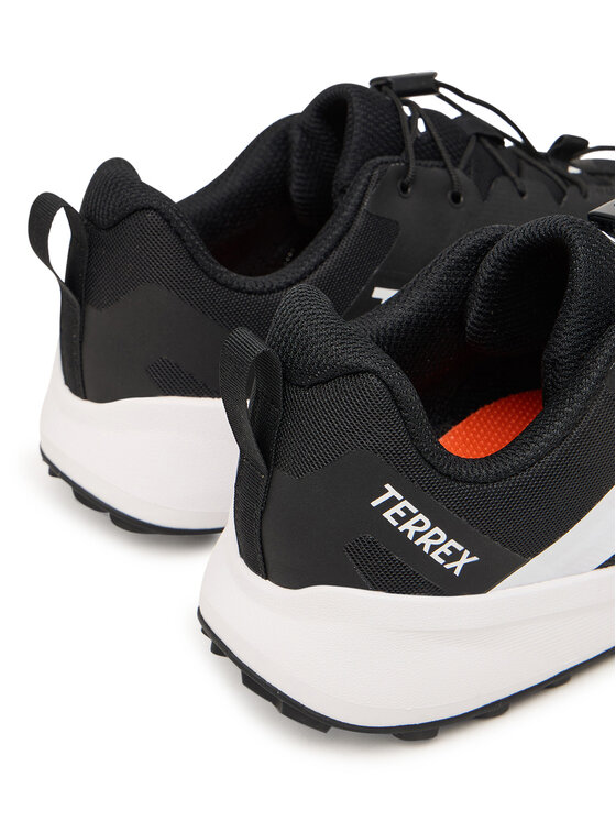 adidas adidas Маратонки за бягане Terrex Agravic Trail Running Kids JR6633 Черен