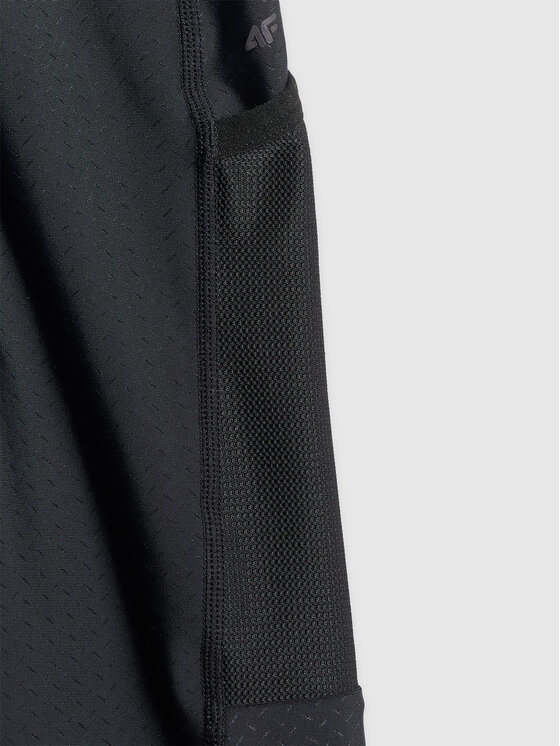 4F 4F Szorty rowerowe GET LOST FEEL FOUND Czarny Slim Fit