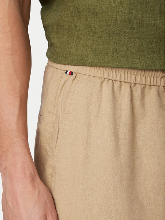Tommy Hilfiger Tommy Hilfiger Kratke hlače iz tkanine Dover MW0MW44353 Khaki Regular Fit