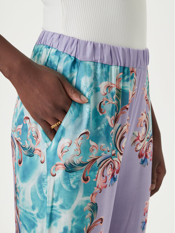 Versace Jeans Couture Versace Jeans Couture Штани з тканини 80HAA1P2 NS830 Світло-фіолетовий Regular Fit