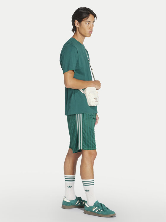 adidas adidas Спортивні шорти adicolor JP1031 Зелений Regular Fit