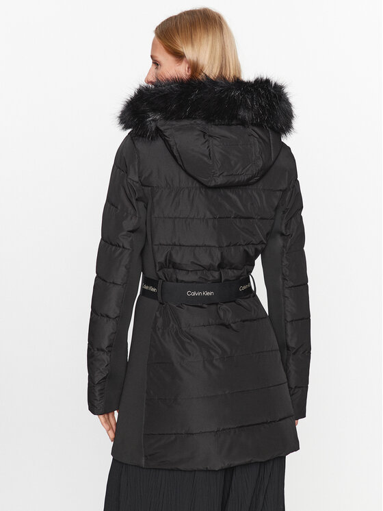 Calvin Klein Calvin Klein Žieminė striukė K20K206977 Juoda Regular Fit