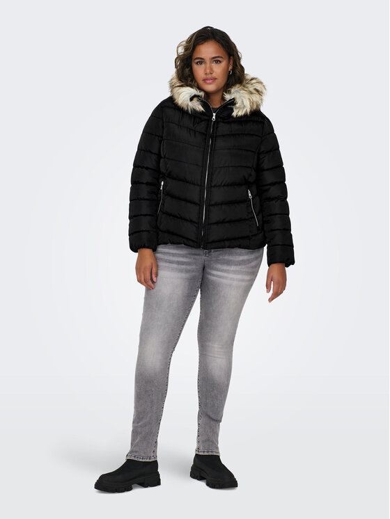 ONLY Carmakoma ONLY Carmakoma Kurtka zimowa 15305702 Czarny Regular Fit