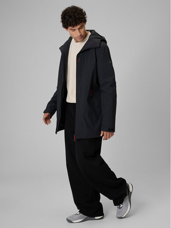 4F 4F Płaszcz zimowy URBAN COMMUTER Czarny Regular Fit