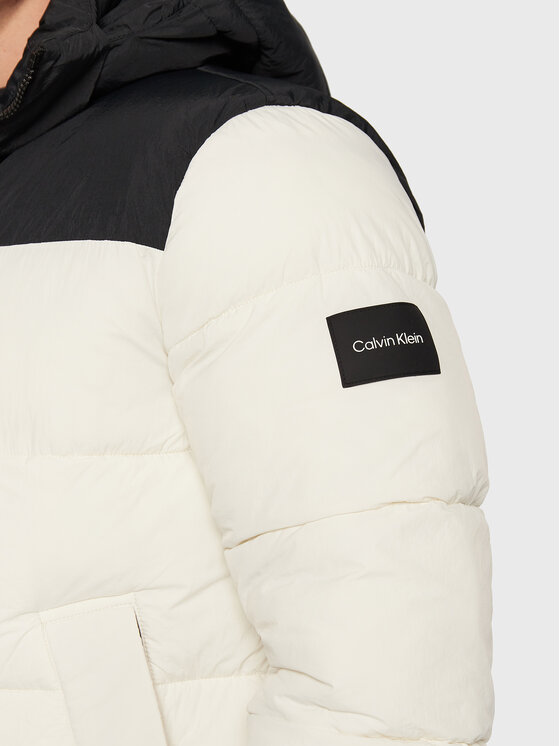 Calvin Klein Calvin Klein Зимно яке Crinkle Color Block K10K110337 Екрю Regular Fit