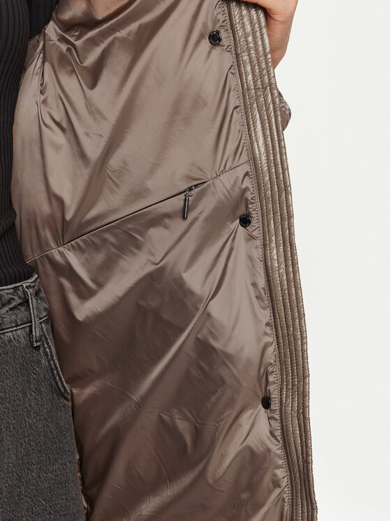 Hetregó Hetregó Пухено яке Tara 8N728 Бежов Regular Fit