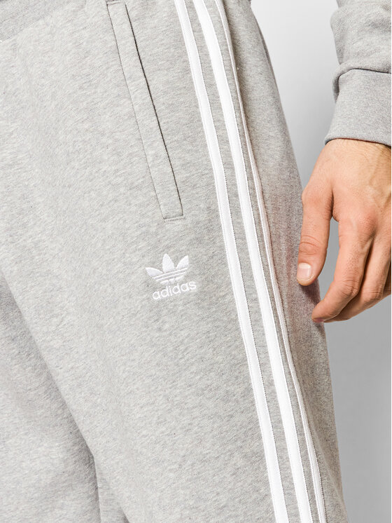 adidas adidas Долнище анцуг Classics GN3530 Сив Fitted Fit