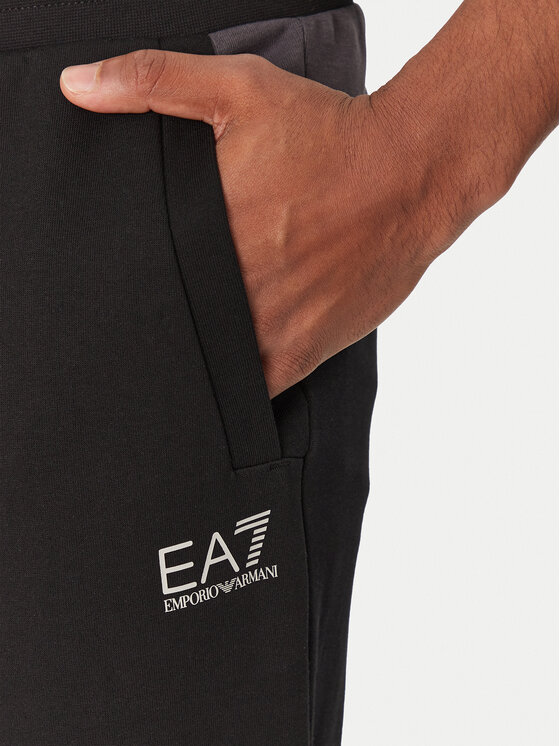 EA7 Emporio Armani EA7 Emporio Armani Treniņtērps 7M000282 AF12660 UC001 Melns Regular Fit