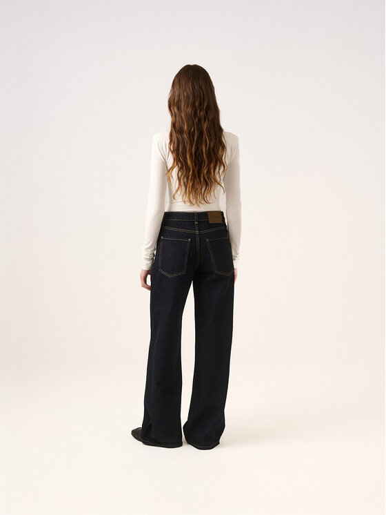 La Mania La Mania Body JULES Biela Classic Fit