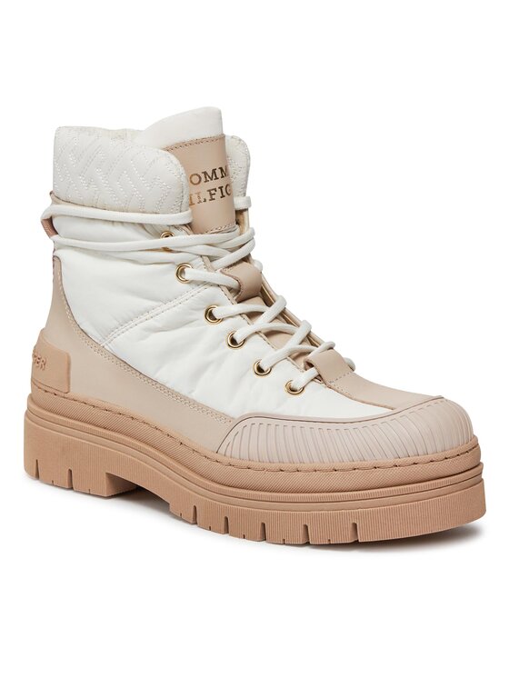 Tommy Hilfiger Tommy Hilfiger Trapper stila apavi Th Monogram Outdoor Boot FW0FW07502 Balts