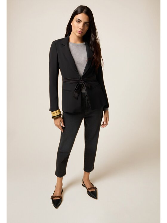 Oltre Oltre Giacca outdoor Q793R104582N033 Nero Regular Fit