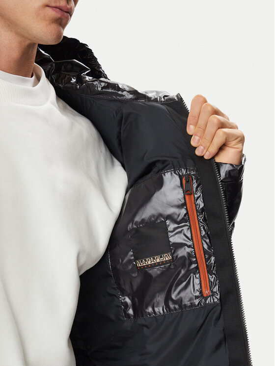 Napapijri Napapijri Žieminė striukė A-Terez Shiny NP0A8AO2 Juoda Regular Fit