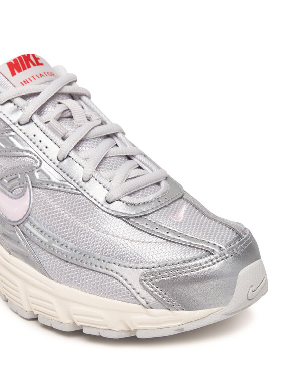 Nike Nike Sneakersy Wmns Initiator FZ9020 Strieborná
