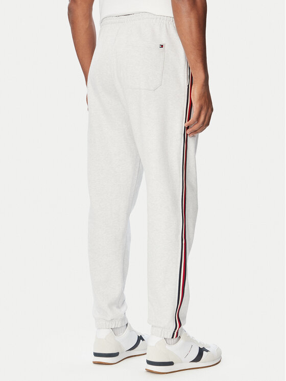 Tommy Hilfiger Tommy Hilfiger Donji dio trenerke UM0UM03944 Svijetlo siva Regular Fit