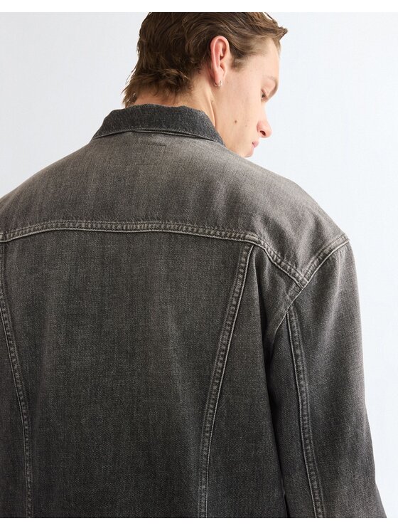 Wrangler Wrangler Kurtka jeansowa ANTI FIT TRUCKER JACKET Szary Regular Fit