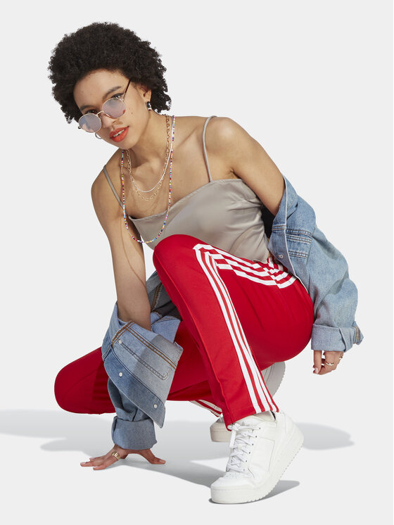 adidas adidas Spodnie dresowe adicolor SST IK6603 Czerwony Slim Fit