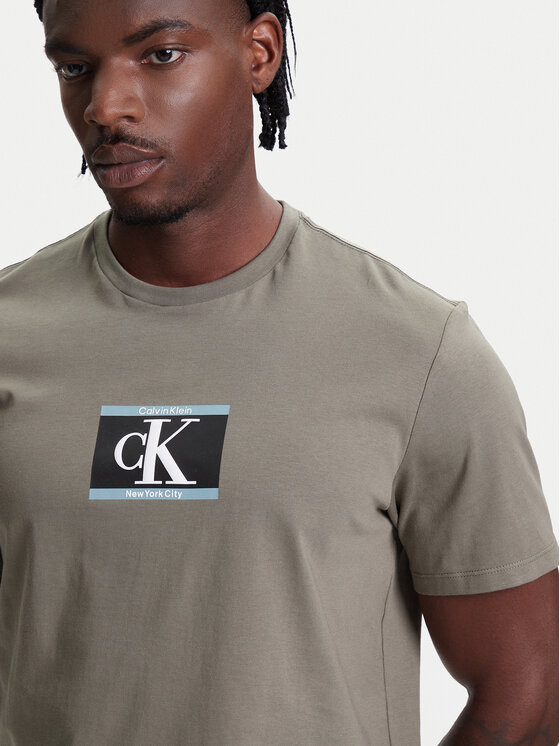 Calvin Klein Calvin Klein T-shirt Box Tape Graphic LV04RC854G Verde Regular Fit