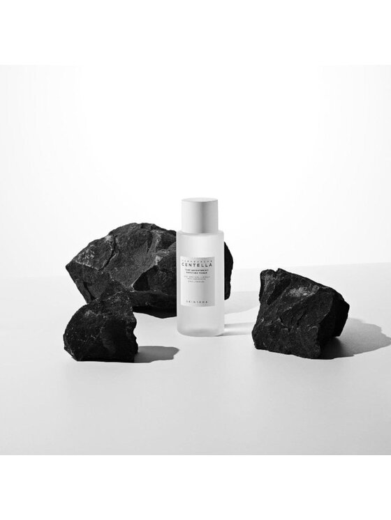 SKIN1004 SKIN1004 Madagascar Centella Tone Brightening Boosting Toner Tonik do twarzy z wąkrotką azjatycką Tonik