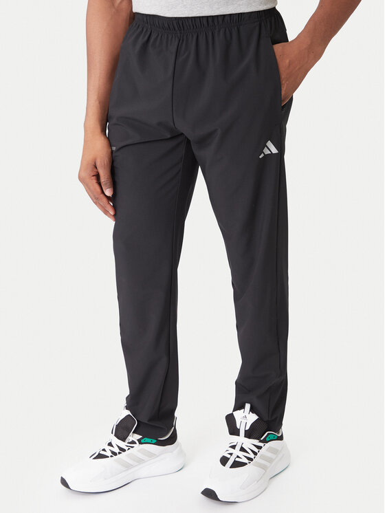 adidas adidas Teplákové kalhoty Training Essentials Holiday JM5441 Černá Regular Fit