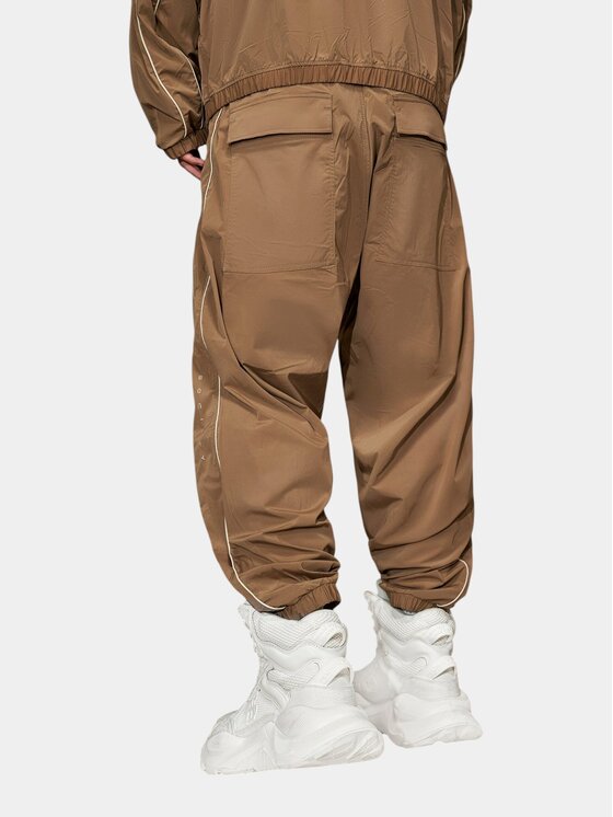 MADE BY SOCIETY MADE BY SOCIETY Spodnie materiałowe Pantalon Crimson Verse -P17108 Brązowy Basic Fit