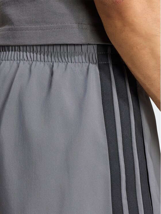adidas adidas Szorty sportowe 168453 Szary Regular Fit