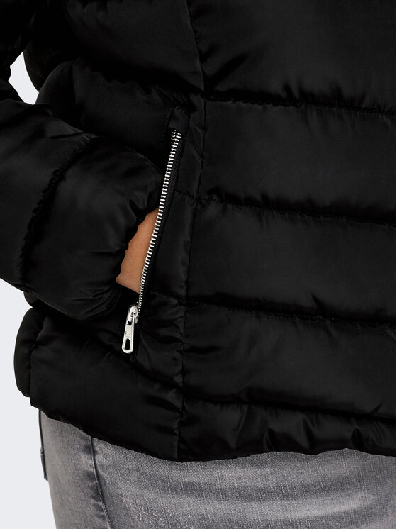 ONLY Carmakoma ONLY Carmakoma Μπουφάν χειμωνιάτικο 15305702 Μαύρο Regular Fit