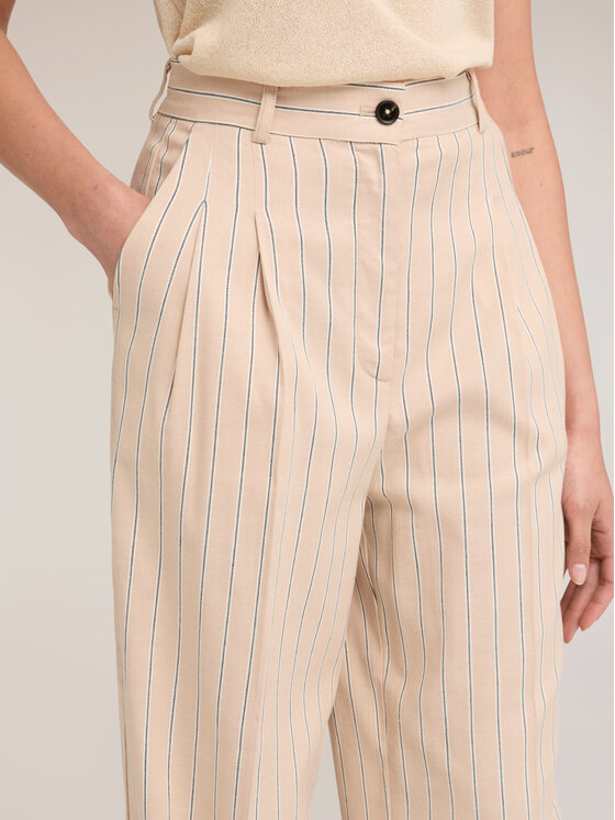 Motivi Motivi Pantaloni di tessuto P093Q004553N0R2 Crema Over Fit