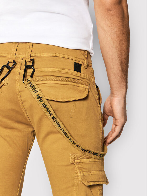 Alpha Industries Alpha Industries Hlače iz tkanine Utility 128202 Rjava Slim Fit