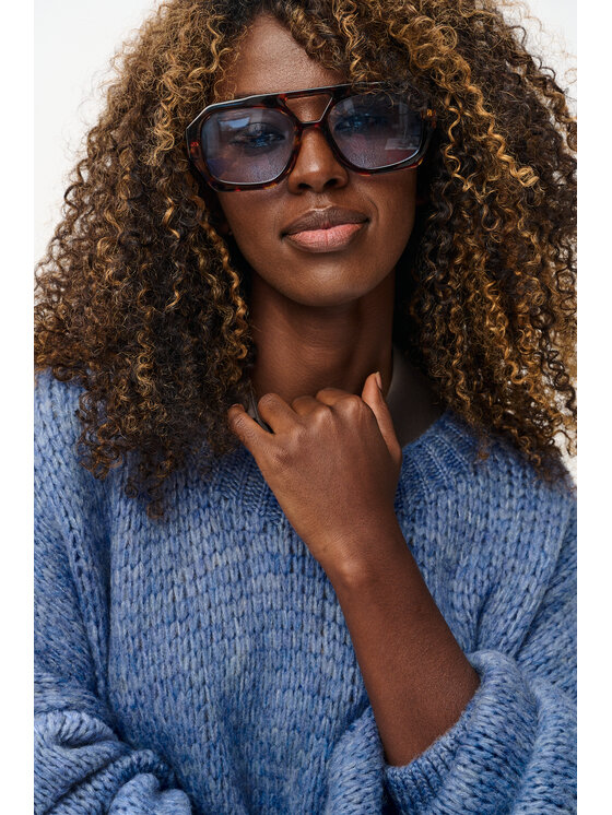 blue shadow blue shadow Sweter Lixi Niebieski Regular Fit