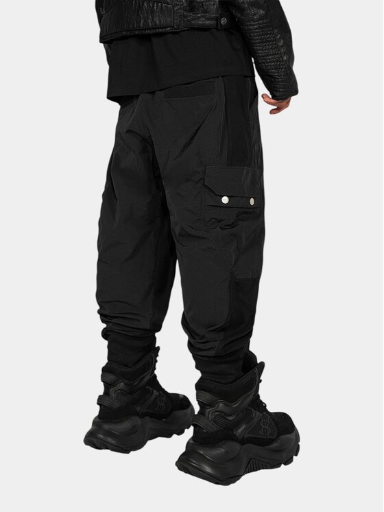 MADE BY SOCIETY MADE BY SOCIETY Spodnie materiałowe BLOCK DROP Pants - P17791 Czarny Basic Fit