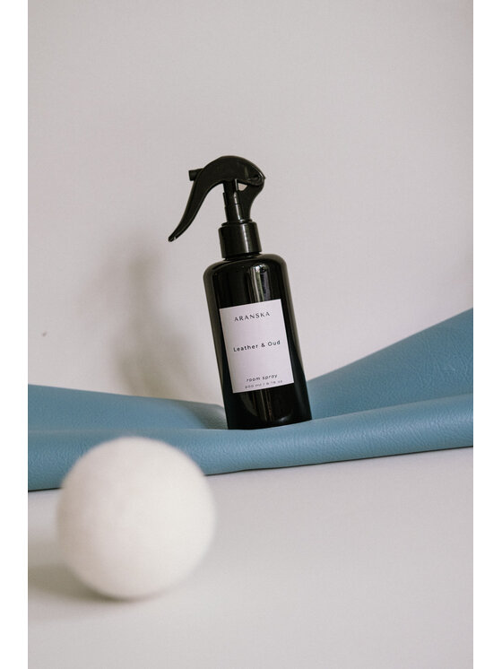 Aranska Aranska Room spray Leather & Oud room spray Czarny