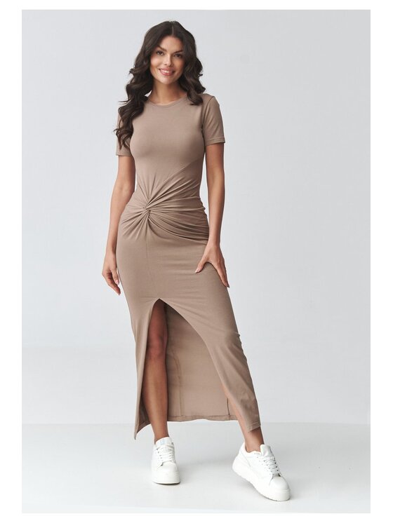 Makadamia Makadamia Sukienka codzienna M931 Brązowy Fitted Fit