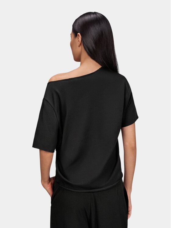 MADE BY SOCIETY MADE BY SOCIETY T-Shirt La Pièce - T27897 Czarny Basic Fit