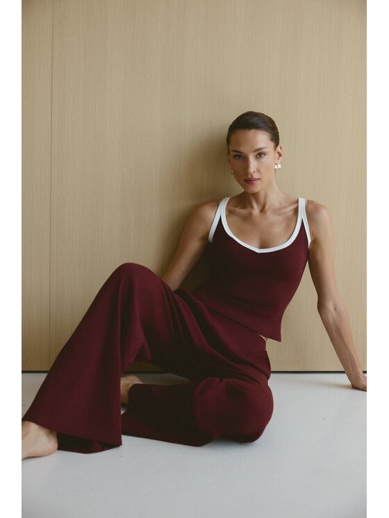Nudyess Nudyess Top Klio z prążka Bordowy Slim Fit
