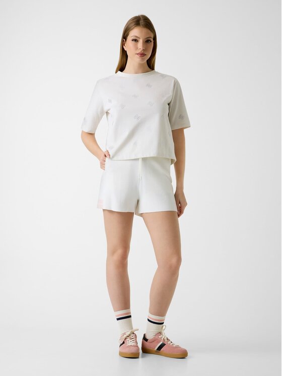 Guess Guess Szorty materiałowe 181268 Biały Classic Fit