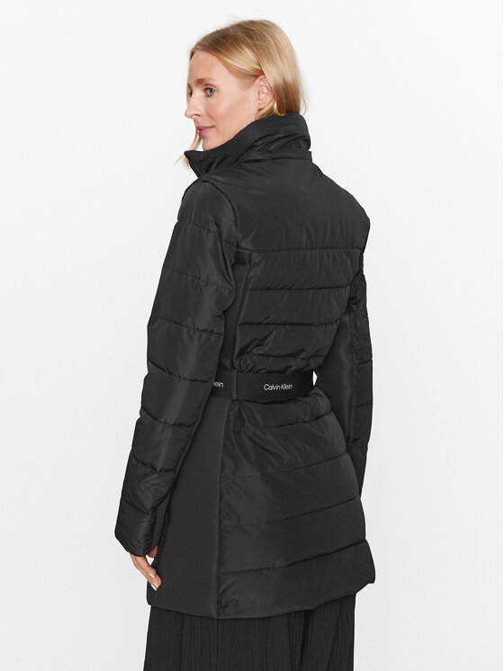 Calvin Klein Calvin Klein Žieminė striukė K20K206977 Juoda Regular Fit