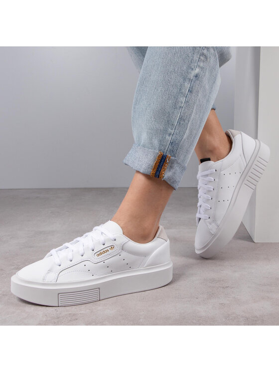 adidas shoes with jeans