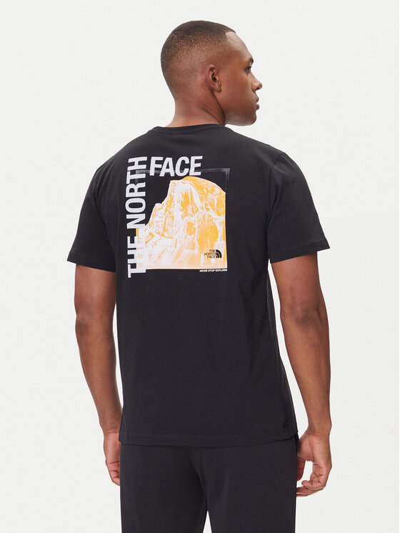 The North Face The North Face T-shirt Half Dome Photo NF0A8EE9 Crna Regular Fit