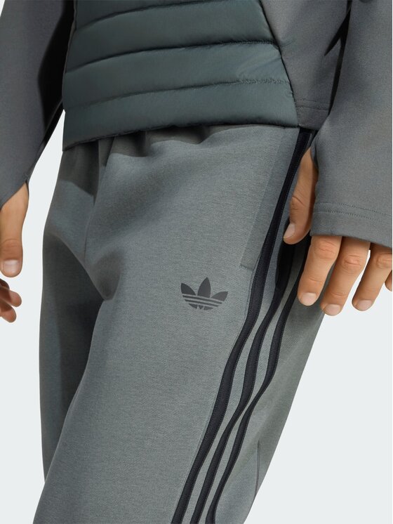 adidas adidas Joggery 170967 Szary Regular Fit