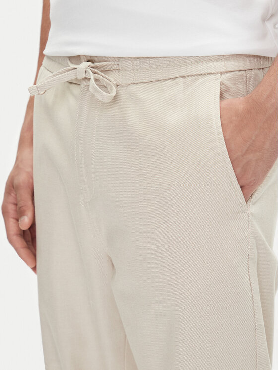 Mustang Mustang Stoffhose Milano 1016330 Weiß Tapered Fit