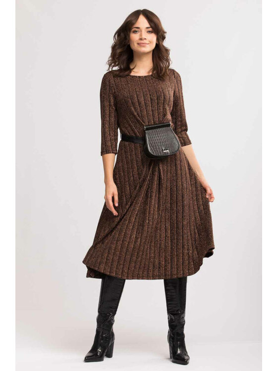 QUIOSQUE Každodenné šaty 4KE004249 Čierna Regular Fit