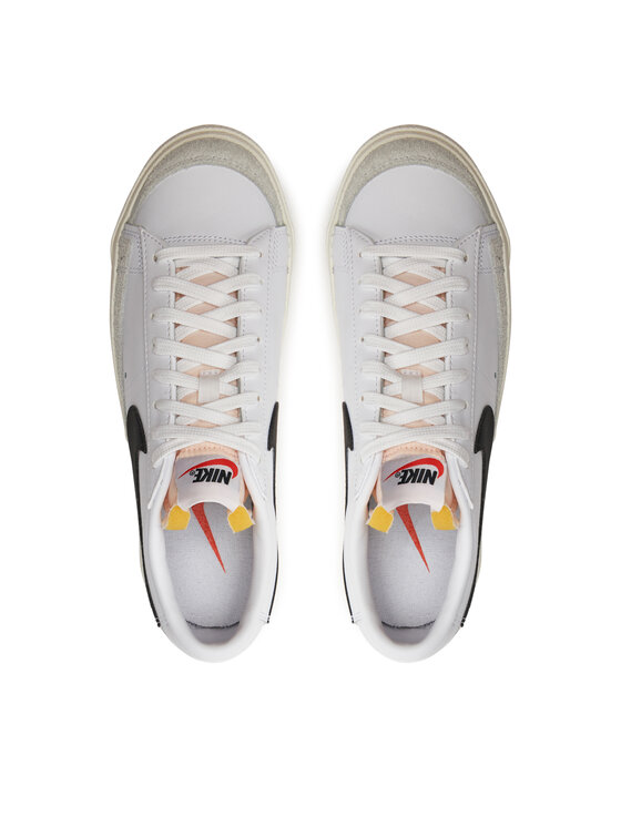 Nike Nike Sneakersy Blazer Low '77 Vntg DA6364 101 Biela