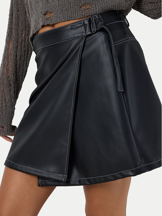 Noisy May Noisy May Fustă din imitație de piele Mandy 27030945 Negru Regular Fit