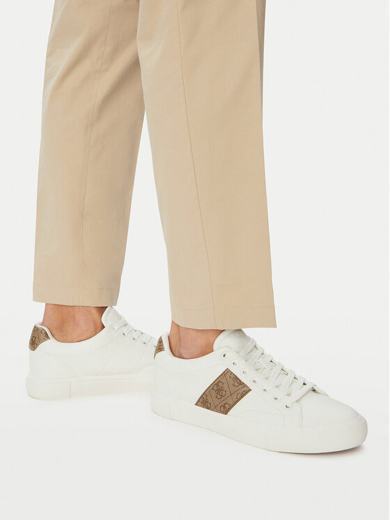 Guess Guess Sneakersy FMTCRI FAL12 Biały