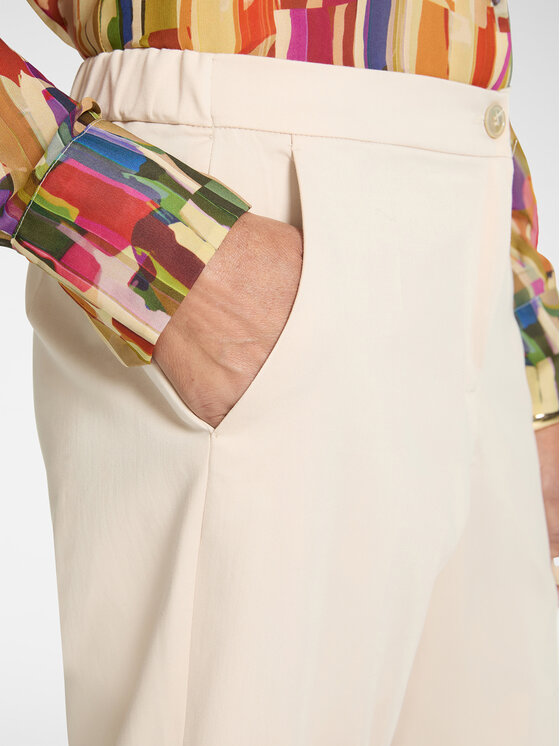 Elena Mirò Elena Mirò Pantaloni di tessuto P009P000497N052 Crema Regular Fit