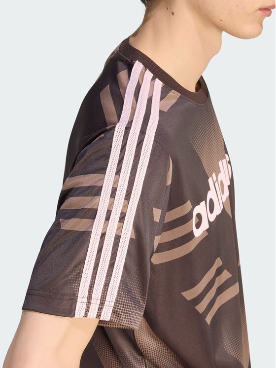 adidas adidas Koszulka techniczna LOOSE SPONSORED JERSEY Brązowy ciemny Regular Fit