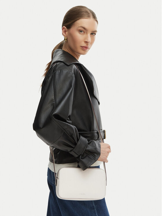 Calvin Klein Geantă Foil Logo Elongated Camera Bag LV04F3276G Alb
